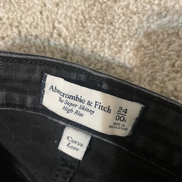 Abercrombie Super Skinny High Rise Curve Love Jeans - Picture 3 of 3